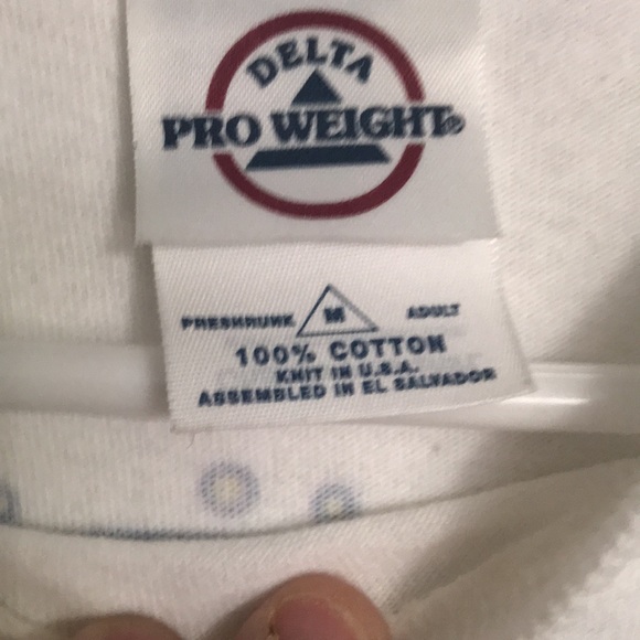 Men’s vintage long sleeve T-shirt, size medium. Harrah’s Casino. - Picture 5 of 6